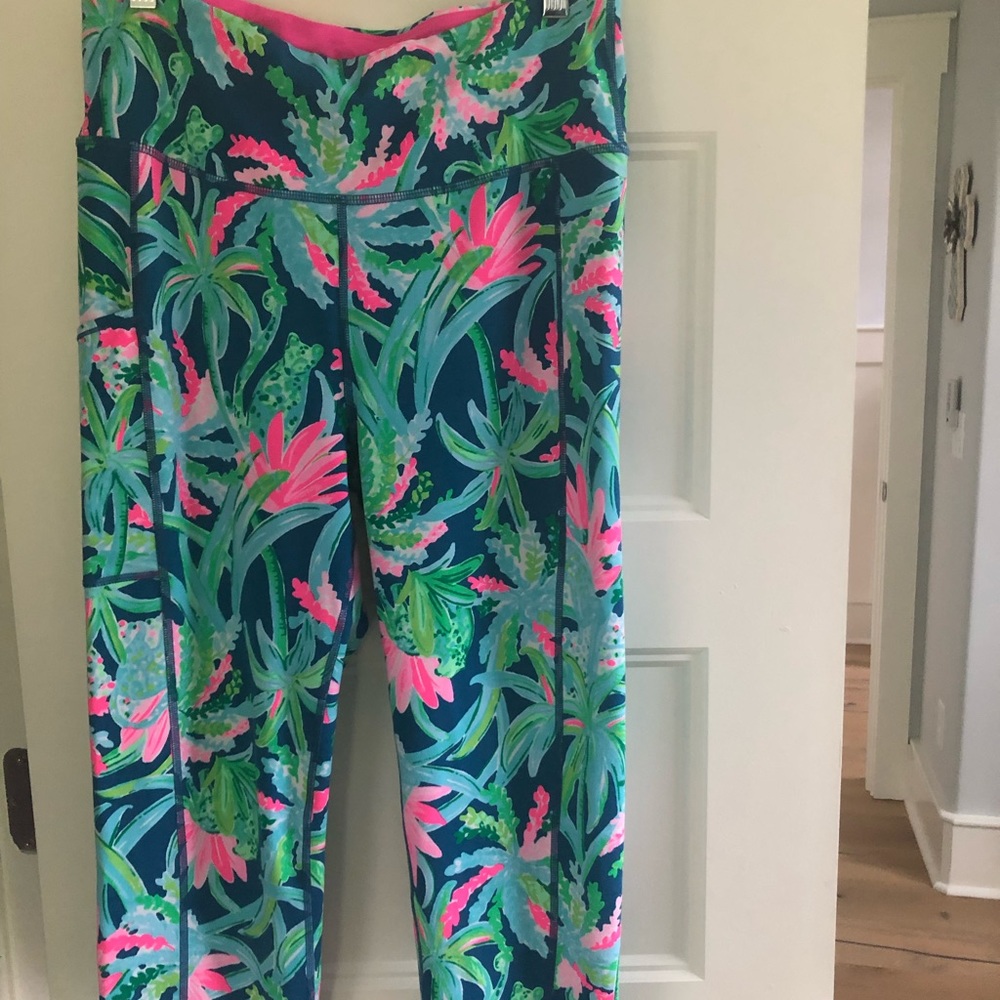 Lilly Pulitzer Luxletics cropped leggings large